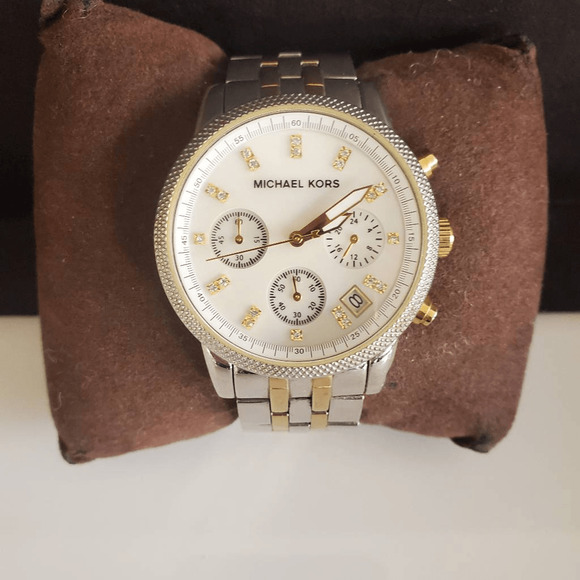 Michael Kors MK5057 Ritz Ladies Two Toned Watch with SMALL Band and MOP face - Picture 5 of 5